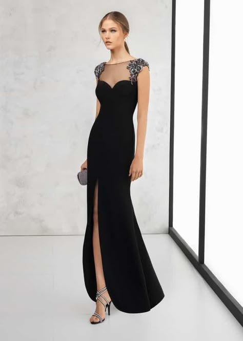 Vestimenta elegante de verano para mujeres